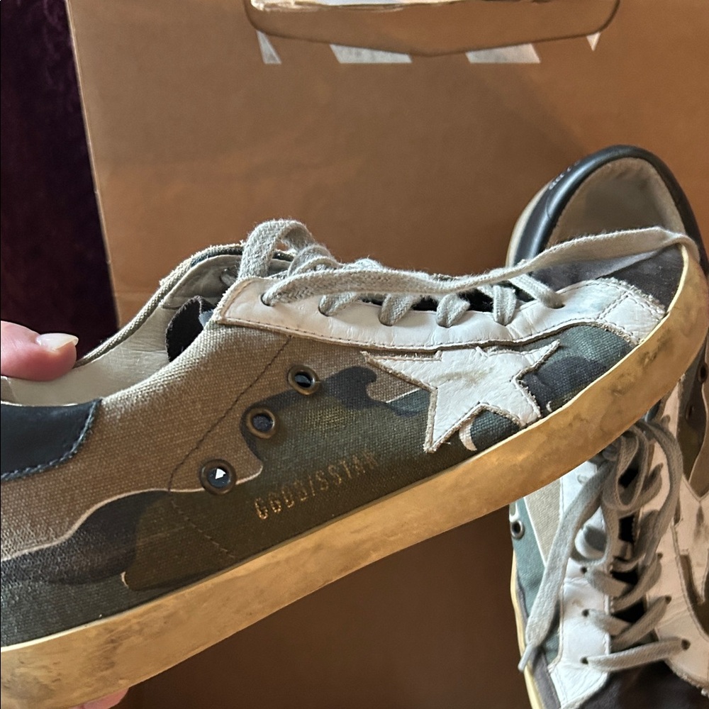 Golden Goose Superstar Camouflage Lace-Up Sneakers - Picture 5 of 12